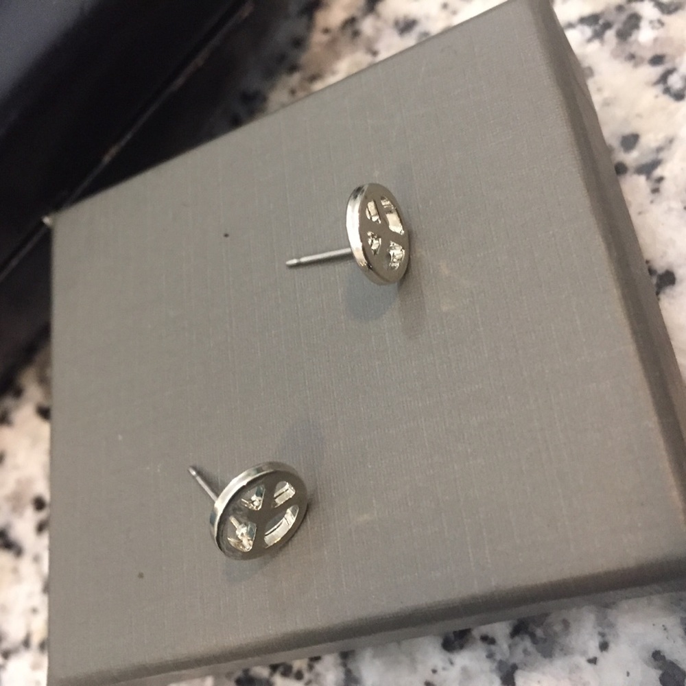 Peace sign studs